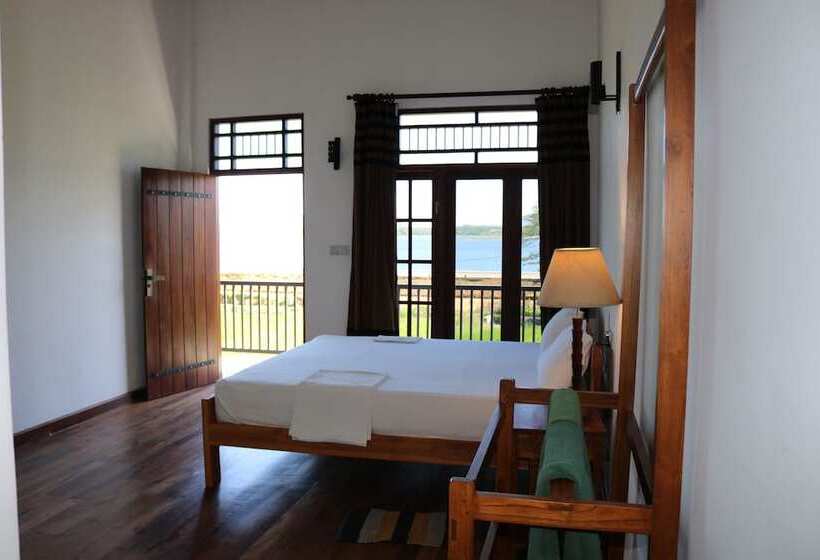 Serene Park Hotel By Ark