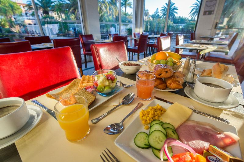 Sowell Family Port Grimaud