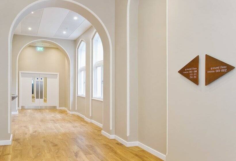 Wombat S City Hostel London