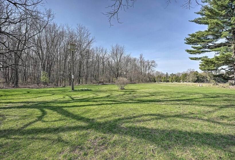 1940s Farm Cottage W/ Fire Pit, 4 Mi To Lake