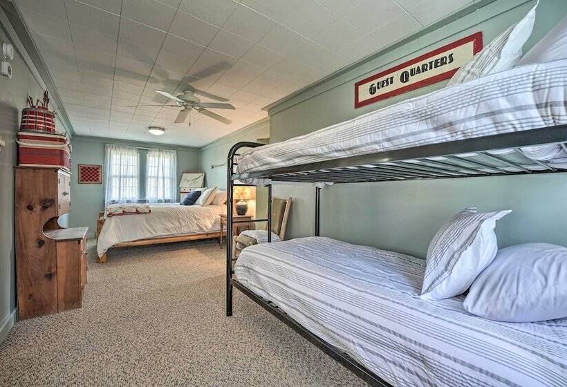 1940s Farm Cottage W/ Fire Pit, 4 Mi To Lake