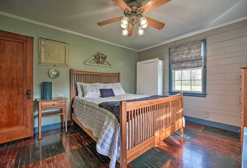 1940s Farm Cottage W/ Fire Pit, 4 Mi To Lake