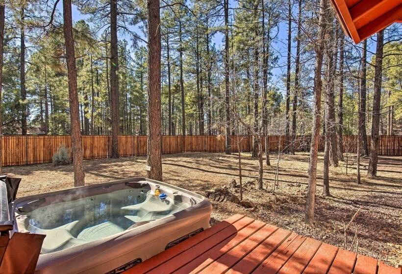 Hot Tub Hideaway In Pinetop: Bring Your Pet!