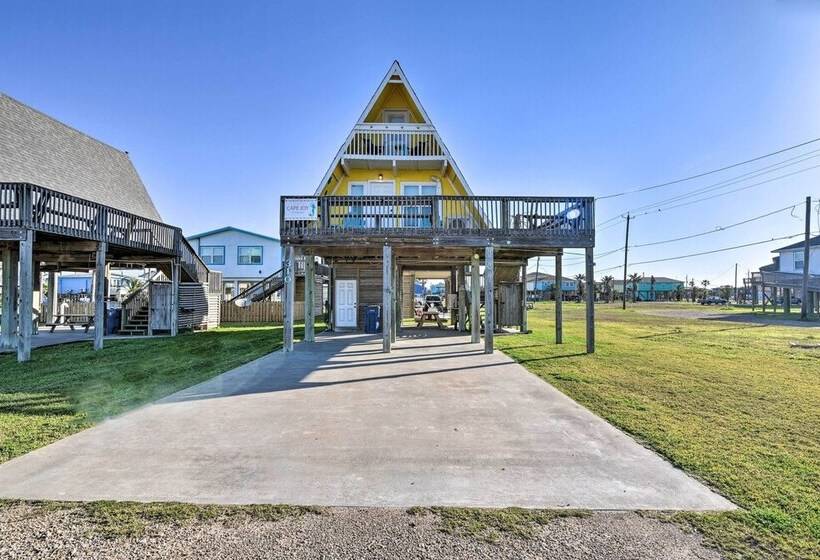 2 Blocks To Surfside Beach: A Frame Home W/ Deck