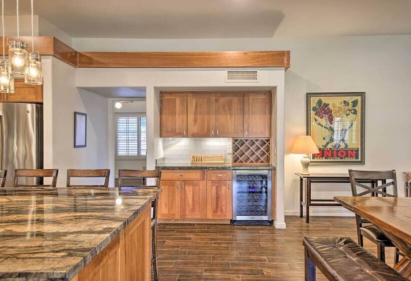 Tempe Escape W/ Patio & Bar   11 Mi To Phoenix!