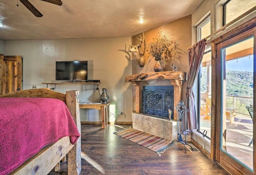 Mountain Views & Grill Space: Adobe Arizona Home