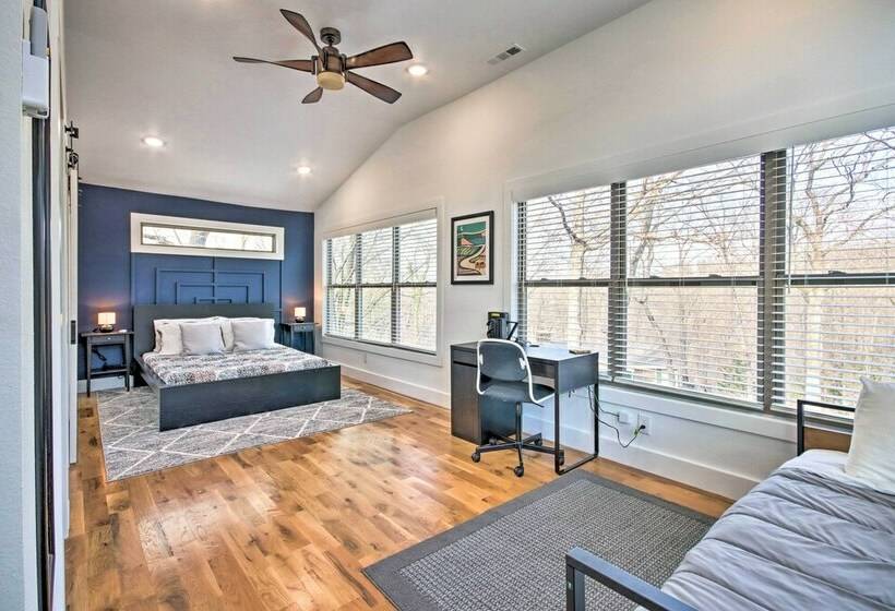 Airy Bella Vista House W/ Decks & Gas Grill!