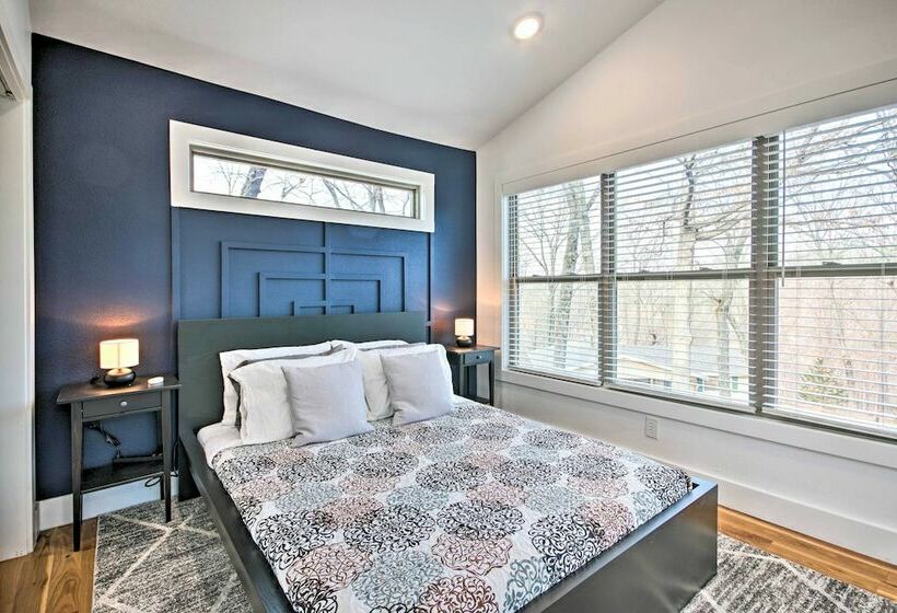 Airy Bella Vista House W/ Decks & Gas Grill!