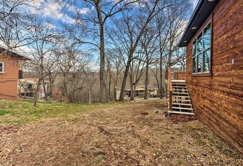 Airy Bella Vista House W/ Decks & Gas Grill!