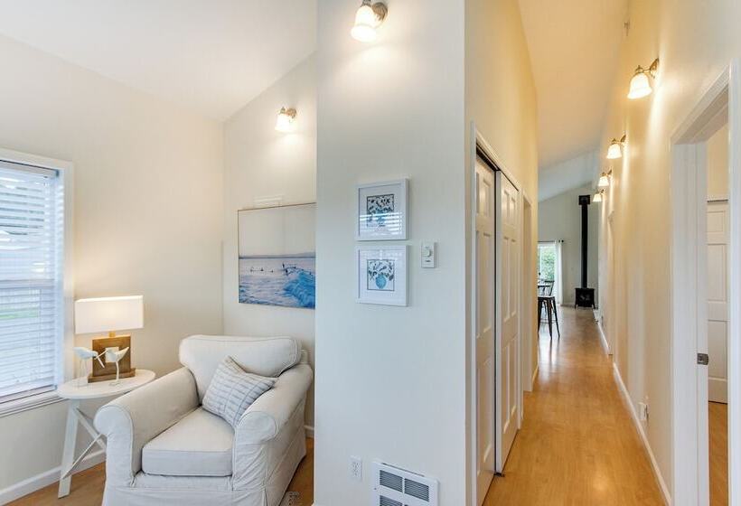 Airy Coastal Escape W/ Deck   Steps To Beach!