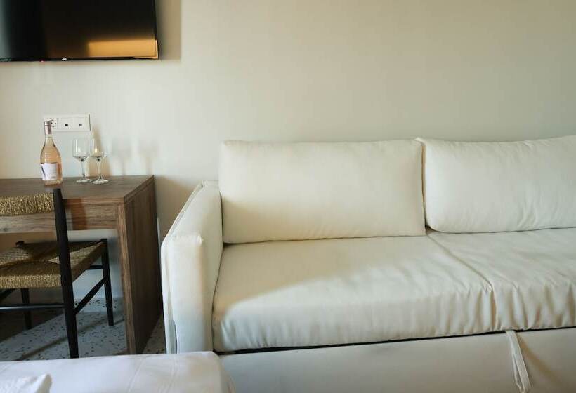 הוסטל Up Hill Unique Boutique