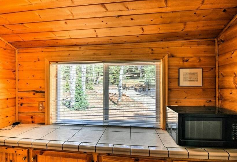 Aspen Meadow Cabin  ~ 9 Miles Outside Duck Creek