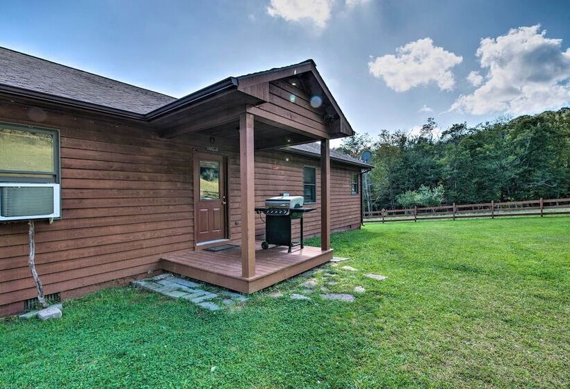 Authentic Cabin W/ Fire Pit Near Trout Fishing!