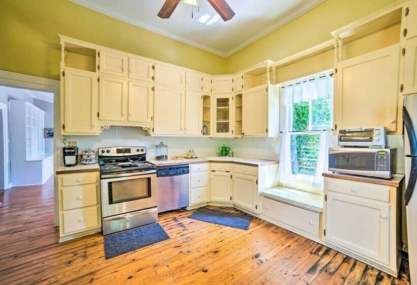 Authentic Colonial Home Near Downtown Selma!