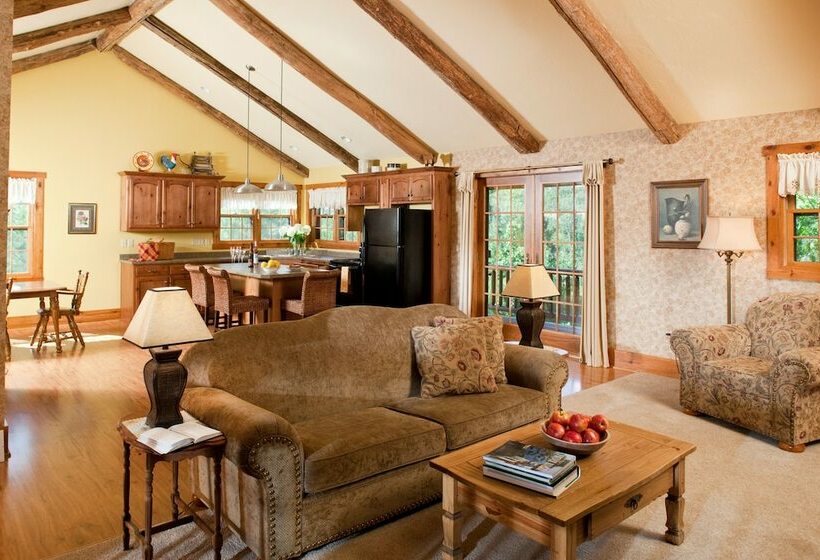 민박 Chanticleer Cabins