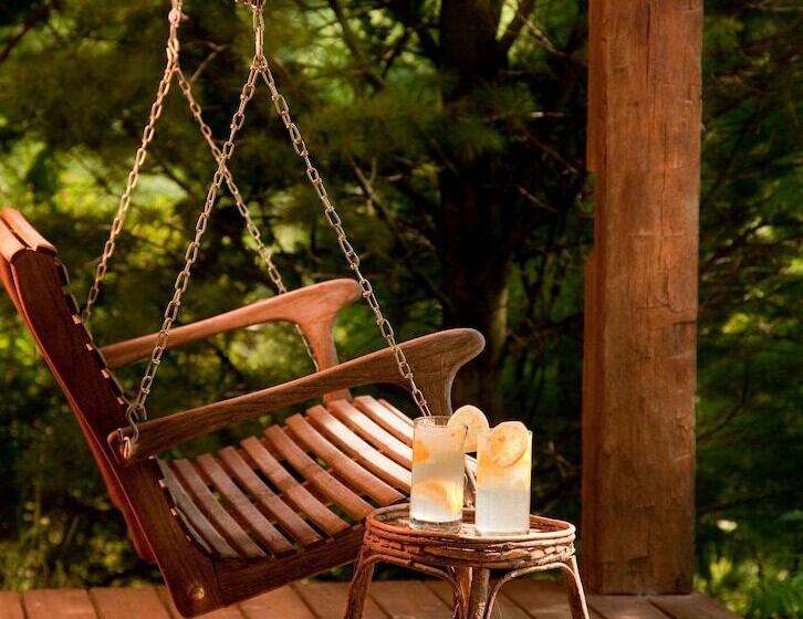 민박 Chanticleer Cabins