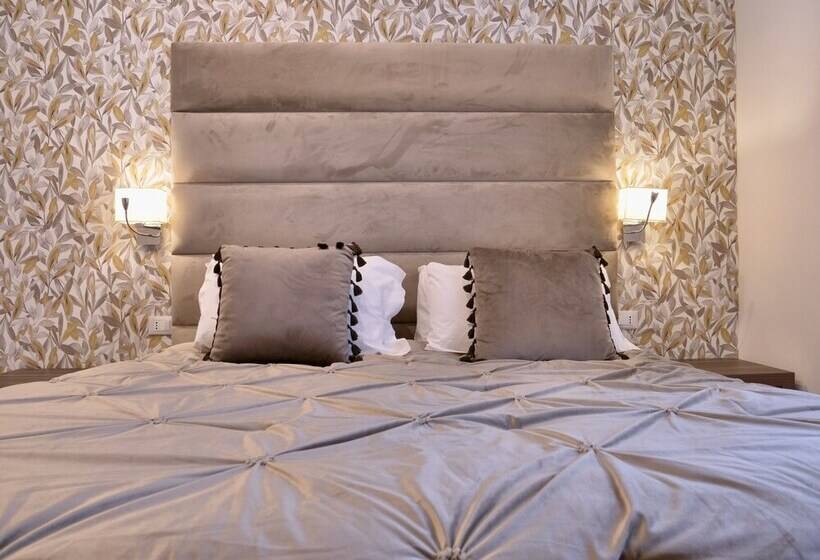 تختخواب و صبحانه Helmirage Suite Via Del Corso