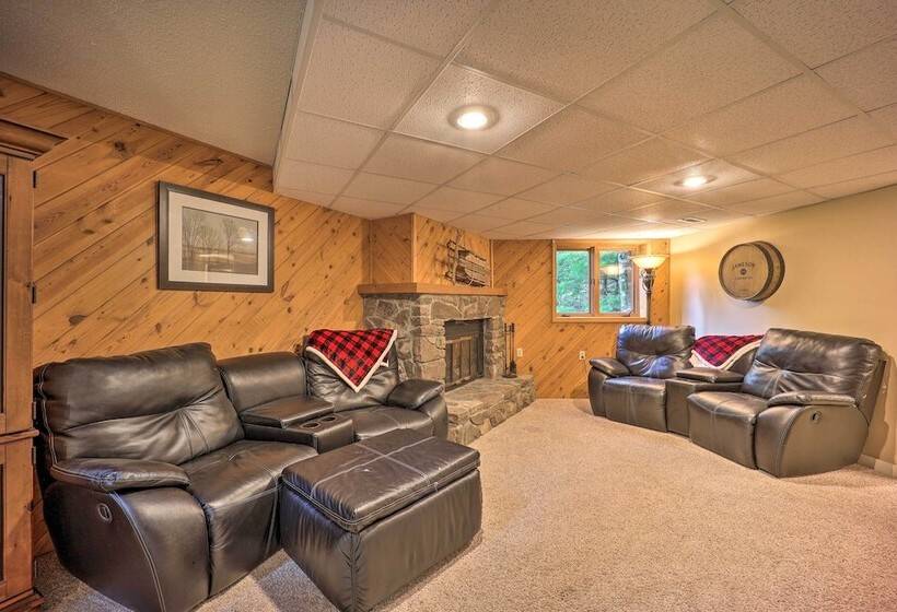 2 Decks, Mountain View: Beech Mountain Cabin!