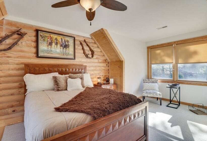 Big Bear Lodge    Cabin In Massanutten Resort!