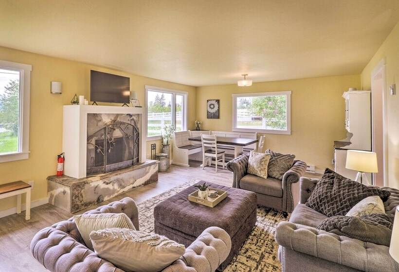 Bigfork Home W/ Mtn Views   Close To Lake!