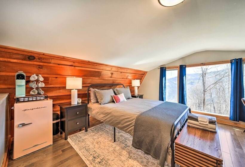 Blue Sky Cottage:  Romantic Retreat W/ Mtn Views!