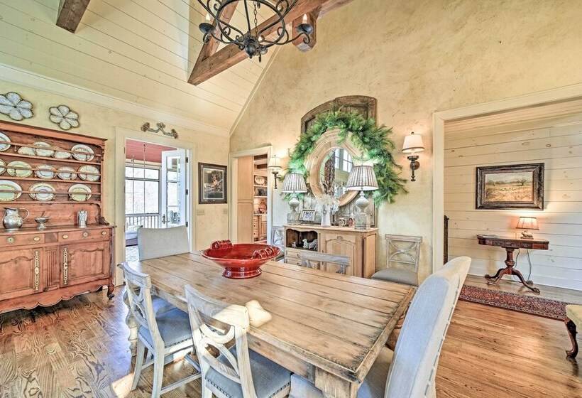 Blue Valley Falls Estate: Chic Highlands Home!