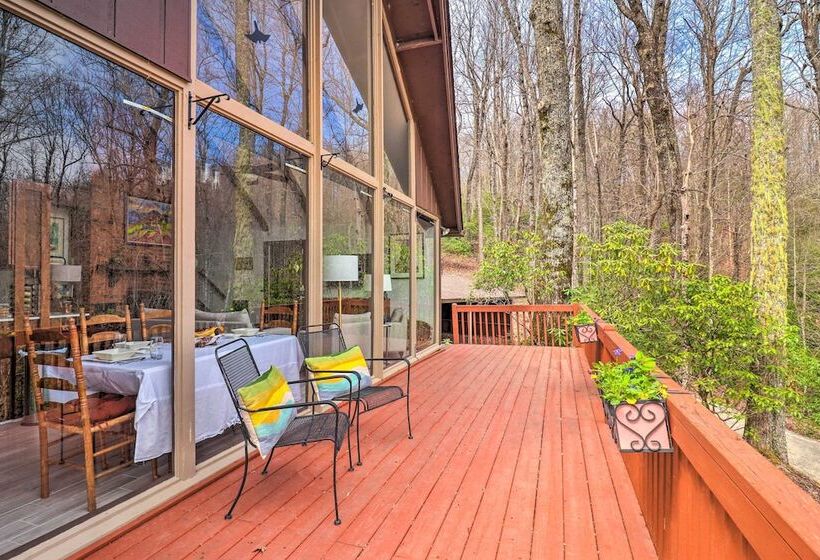 Breathtaking Brevard Home W/ Screened Porch!