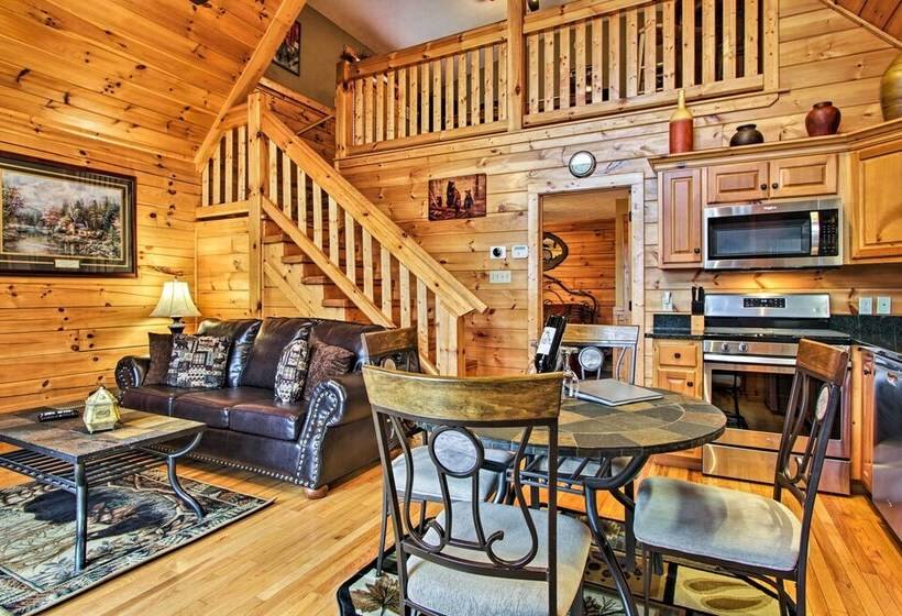 Breathtaking View  Cabin W/ Game Room & Hot Tub!