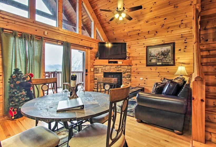 Breathtaking View  Cabin W/ Game Room & Hot Tub!