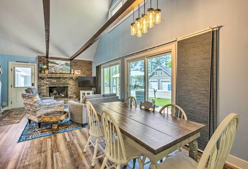 Breezy Silver Lake Getaway: Fishing Dock, Grill!