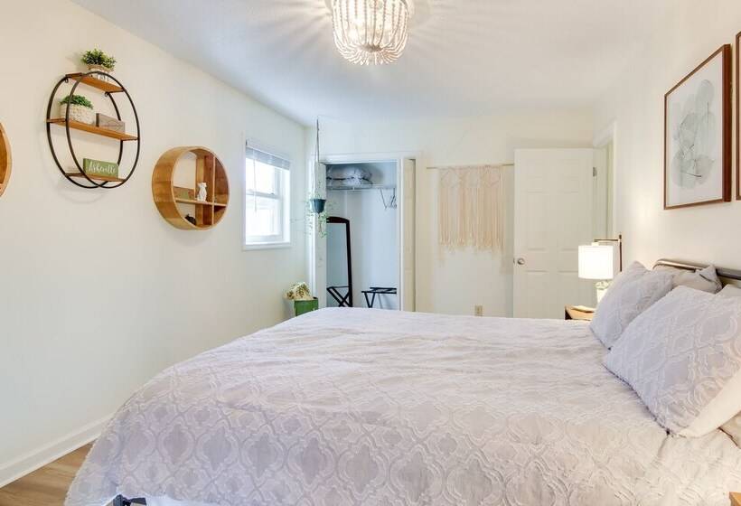 Bright Asheville Retreat With Hot Tub & Decks!