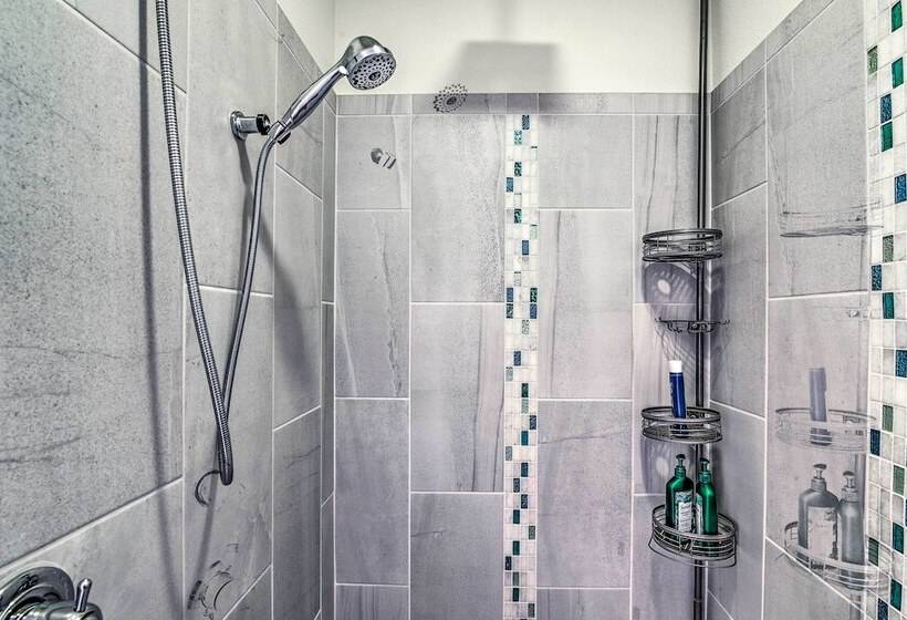 Walk To Ocean: Bright Crystal Beach House W/ Deck!