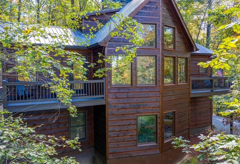 Buck Valley Lodge Mountain Getaway!