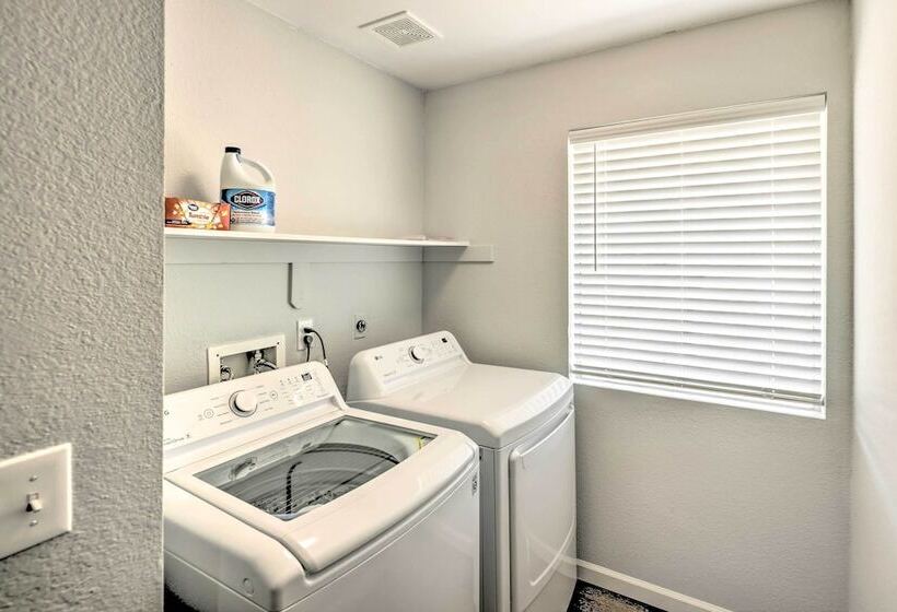 Bullhead City Home, Steps To Colorado River!