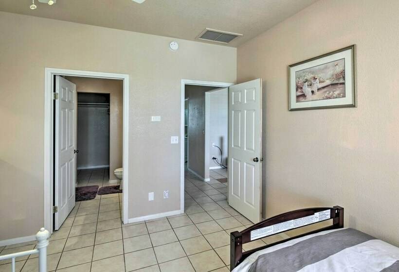 Bullhead City Home: Tesla Charger ~ 3 Mi To River