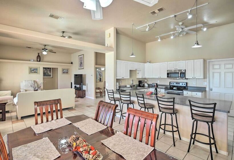 Bullhead City Home: Tesla Charger ~ 3 Mi To River