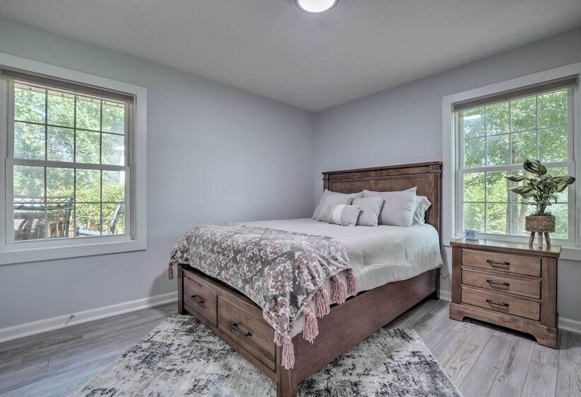 Apex Home ~ 15 Mi To Downtown Raleigh!