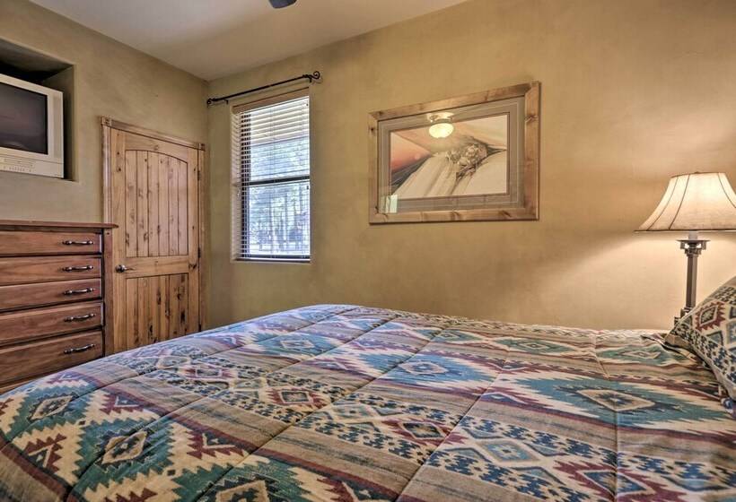 Charming Cabin Retreat   4 Mi To Fool Hollow Lake!