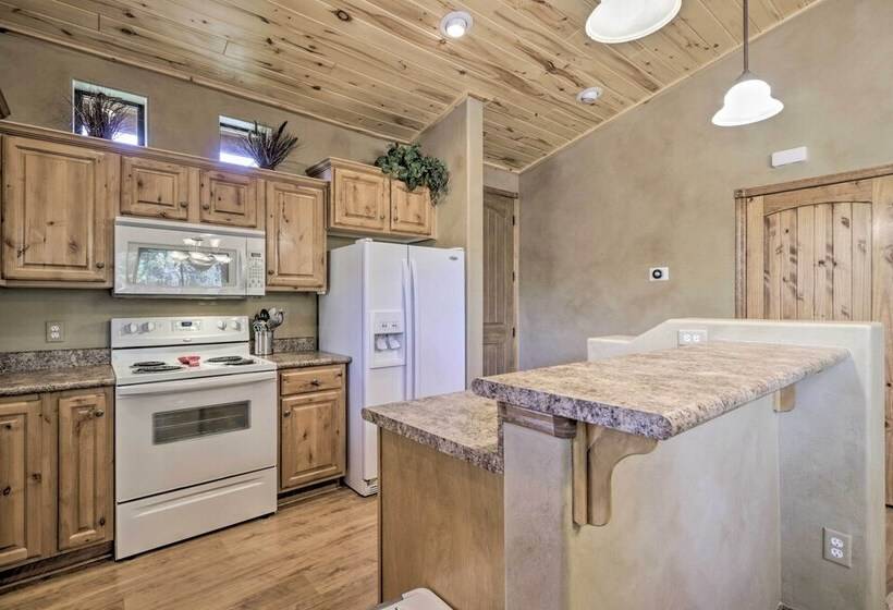 Charming Cabin Retreat   4 Mi To Fool Hollow Lake!