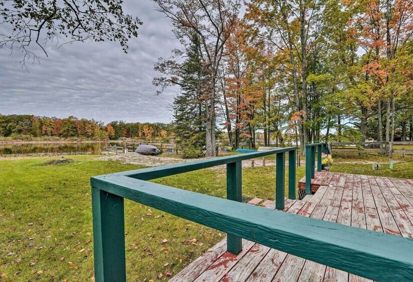 Charming Gladwin Family Cottage   Indian Lake