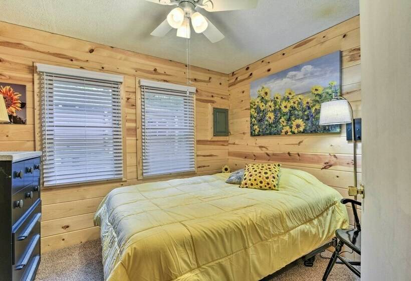 Charming Gladwin Family Cottage   Indian Lake