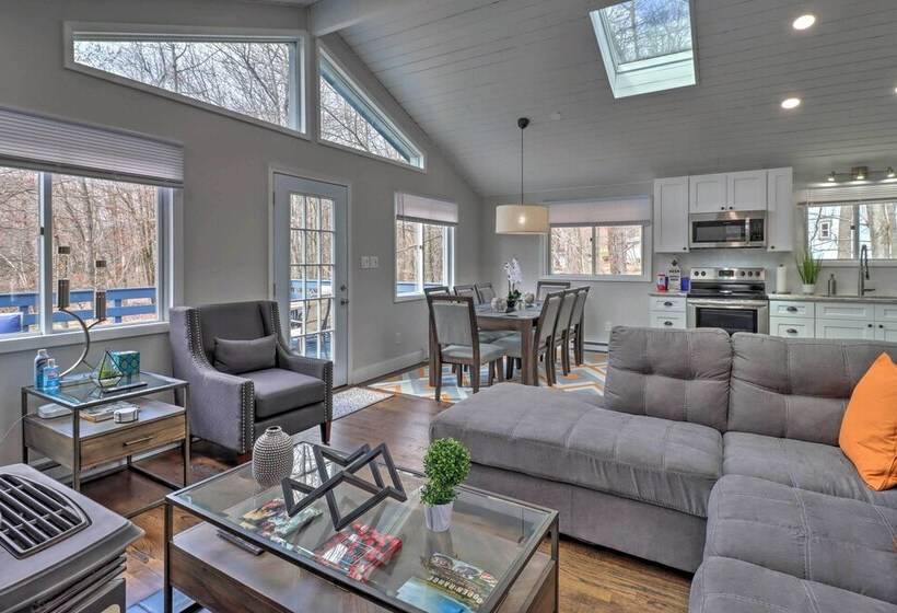 Emerald Lakes Home Near Kalahari & Camelback!