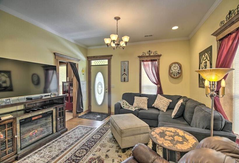 Charming Loveland Home W/ Yard, Walk To Dtwn!