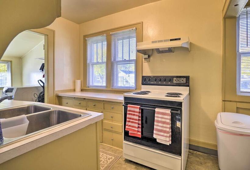 Charming Montana Home W/ Grill: 6 Mi To Lake Elmo!