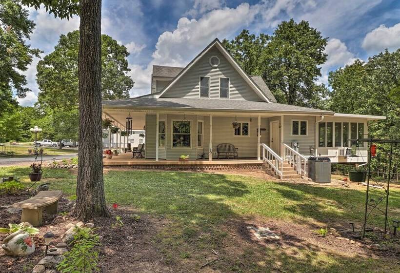 10 Acre Mountain Home Getaway W/ Fire Pit