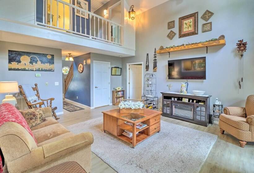 10 Acre Mountain Home Getaway W/ Fire Pit