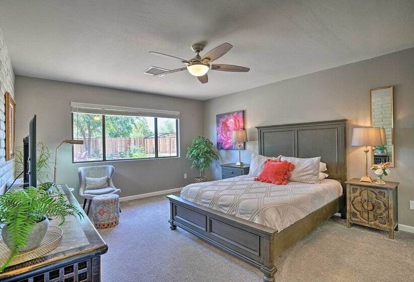 Hot Tub & Spacious Yard: Chino Valley Home!