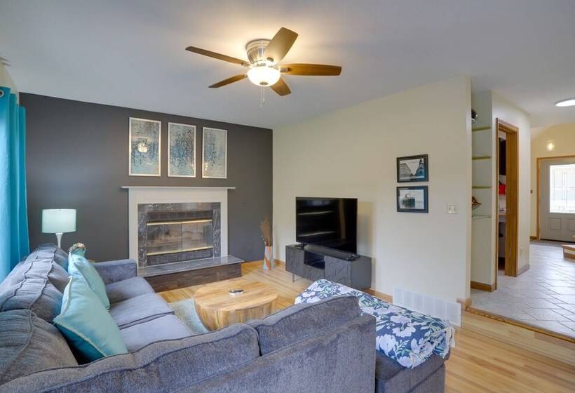 Coloma Escape: Pool, Hot Tub < 1 Mi To Lake!