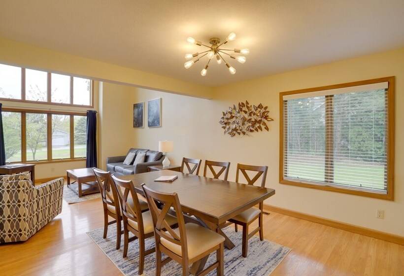 Coloma Escape: Pool, Hot Tub < 1 Mi To Lake!