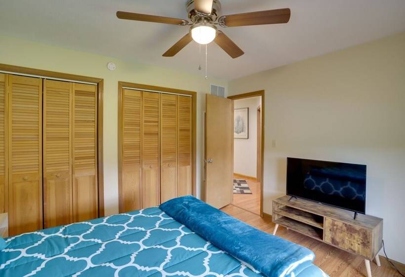 Coloma Escape: Pool, Hot Tub < 1 Mi To Lake!